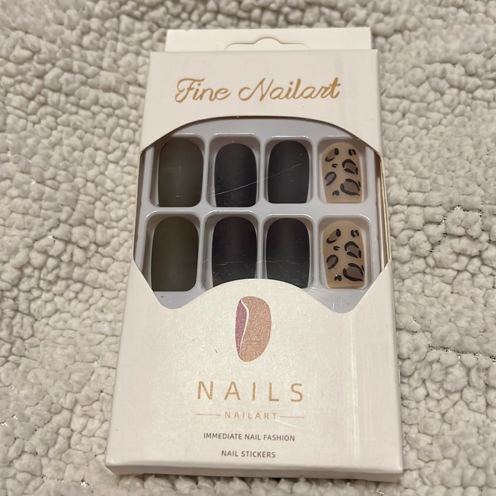 *SOLD* Nailart- Black, Brown & Cheetah